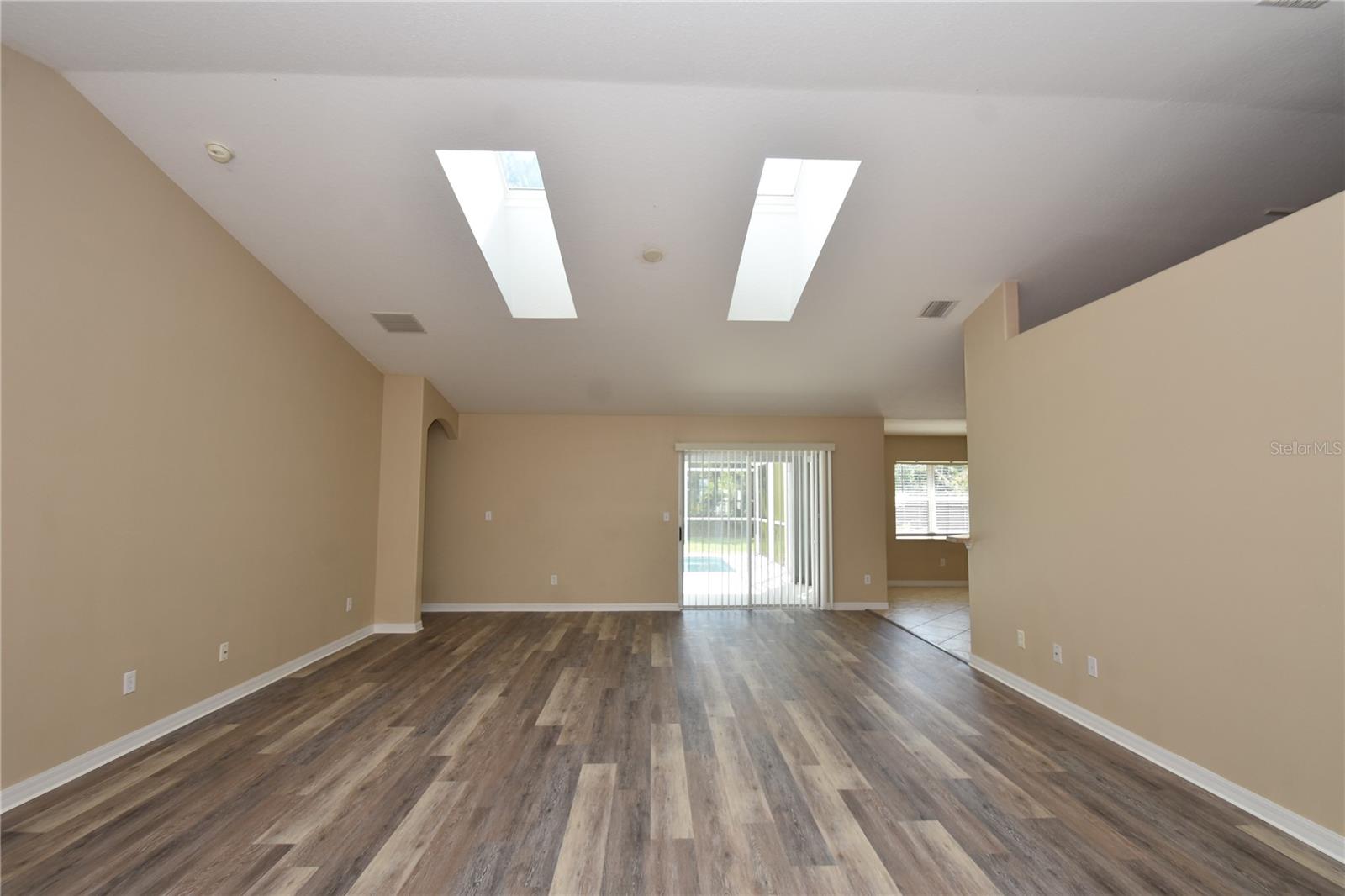 PINE GROVE - Residential