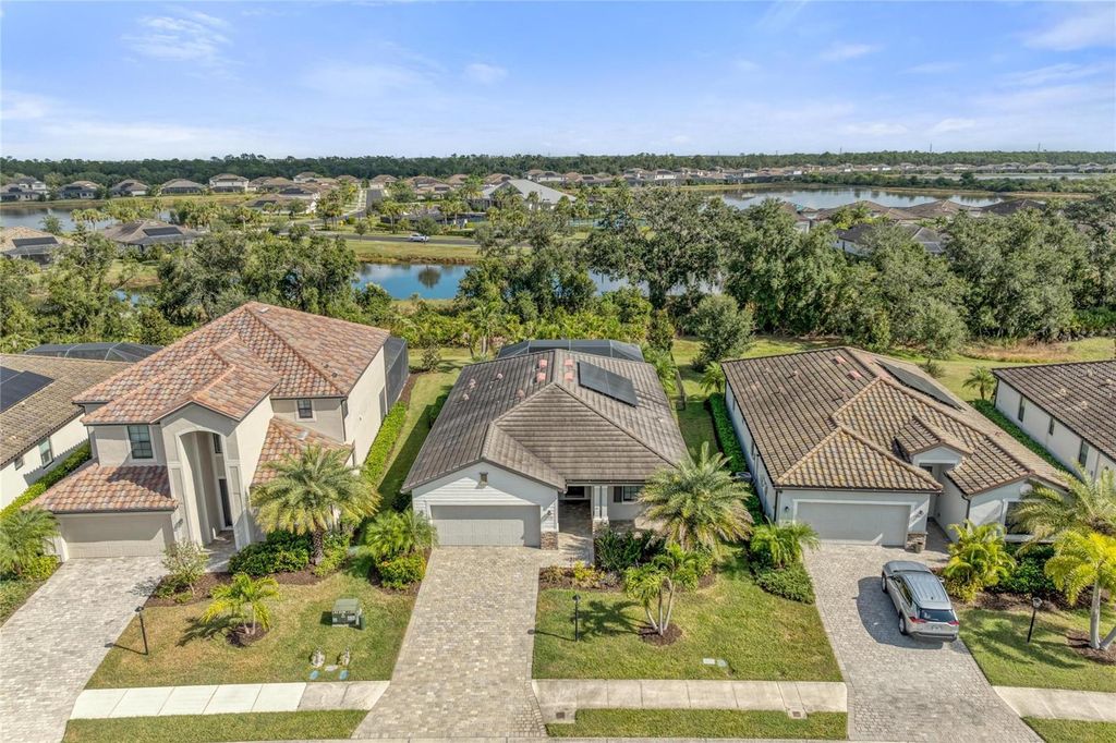 Photo of 17127 Blue Ridge Place, Bradenton, FL 34211 (MLS # A4678260)