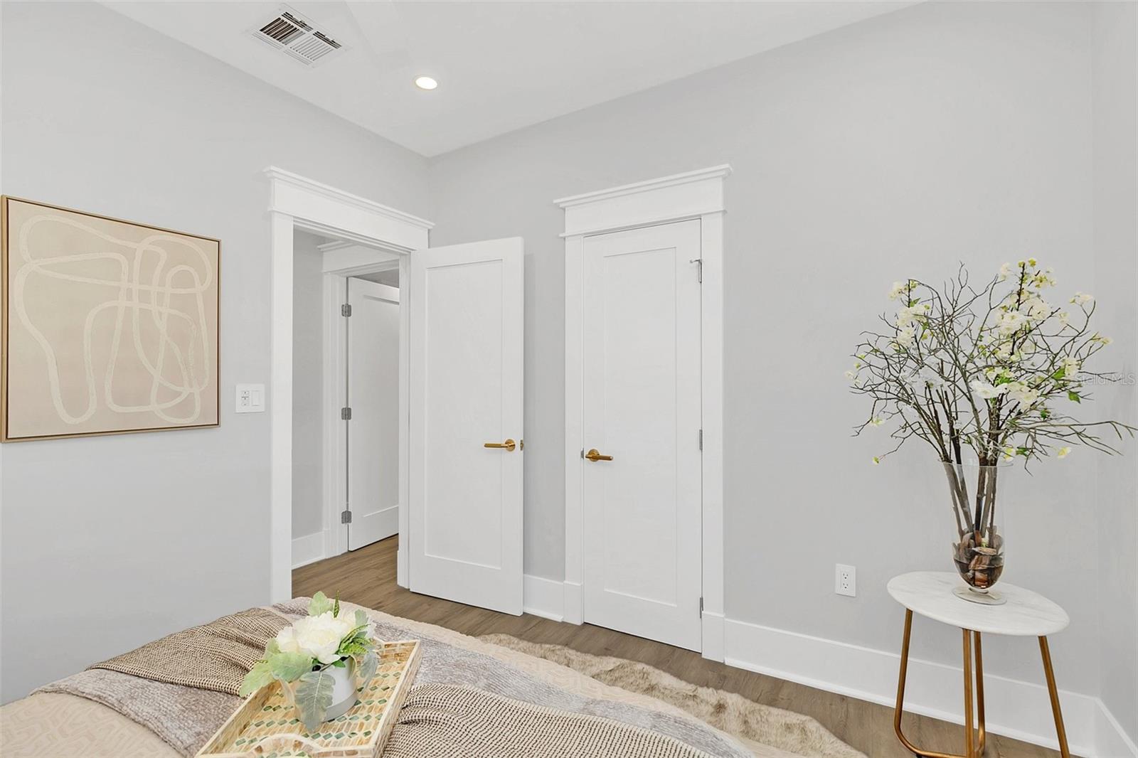 PRINCETON COURT - Residential