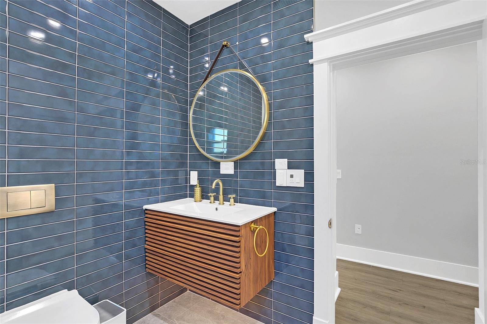 PRINCETON COURT - Residential