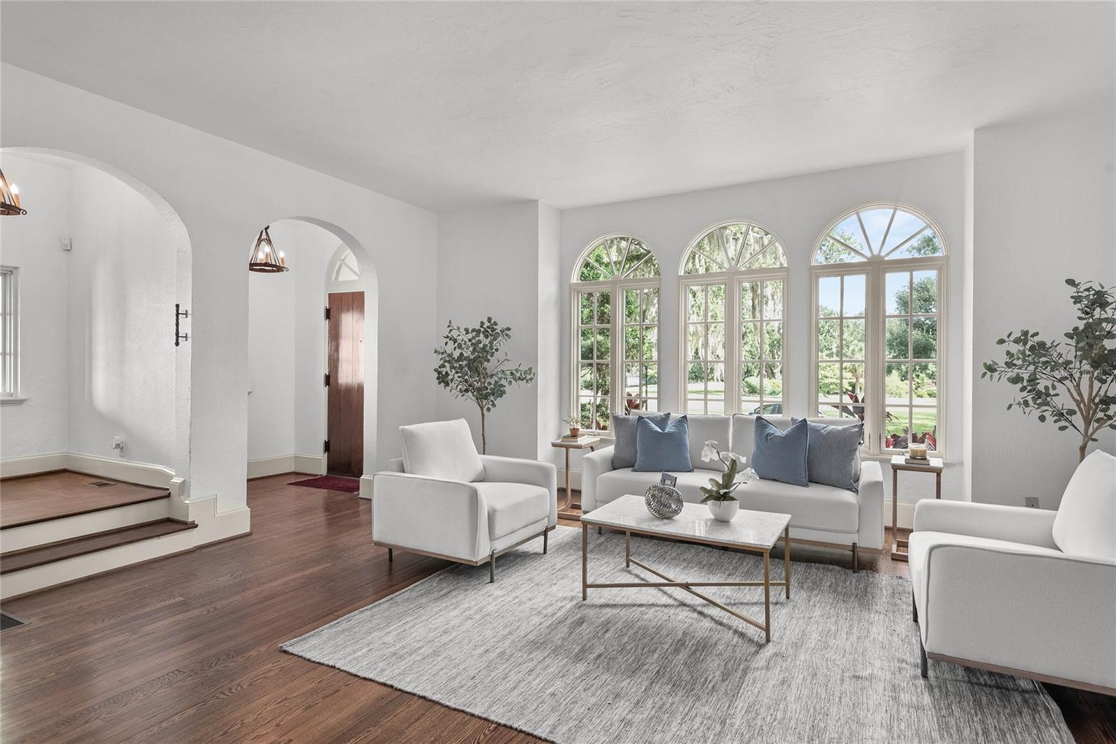522 CHEROKEE DRIVE