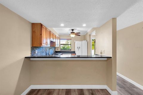 Townhouse in SEMINOLE FL 9209 SEMINOLE BLVD Blvd 9.jpg