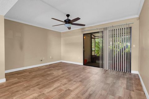 Townhouse in SEMINOLE FL 9209 SEMINOLE BLVD Blvd 5.jpg