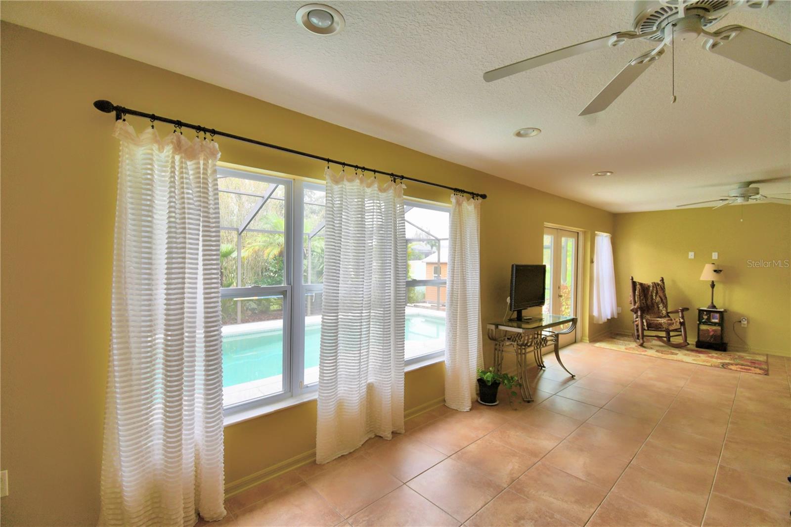 VALLEY HIGH - Residential