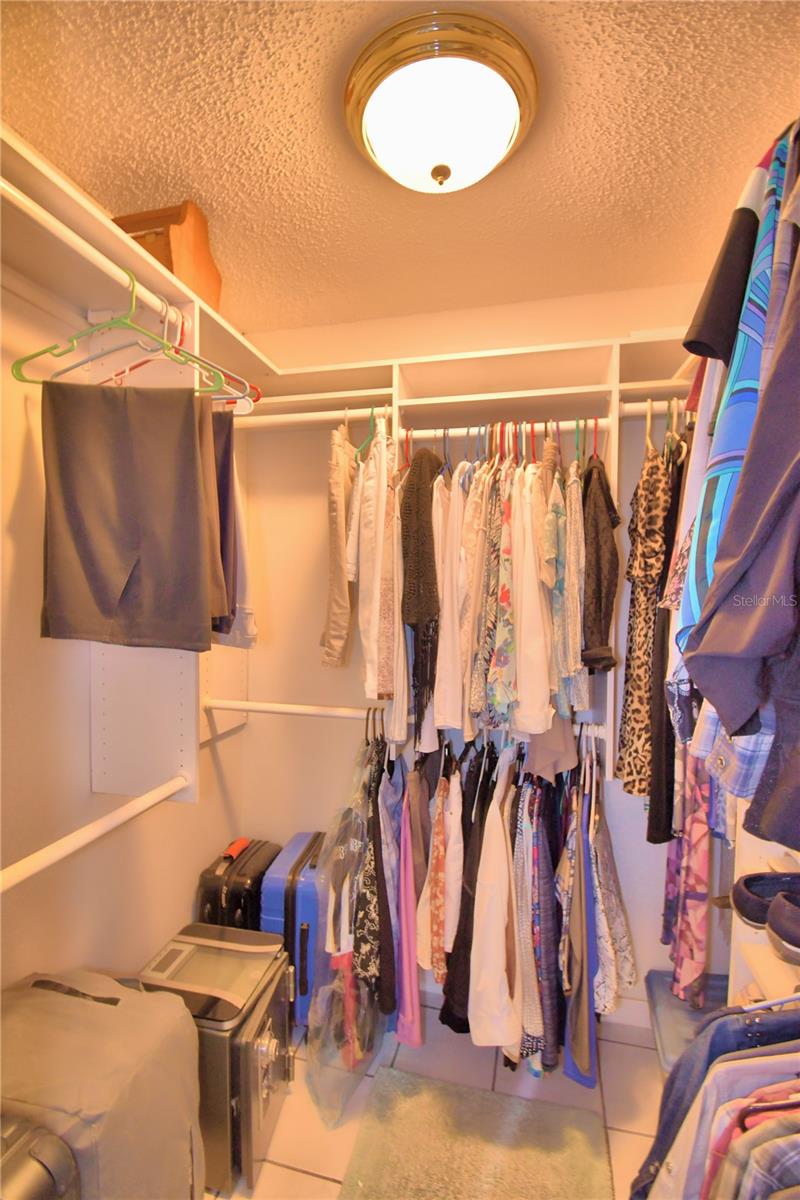 VALLEY HIGH - Residential