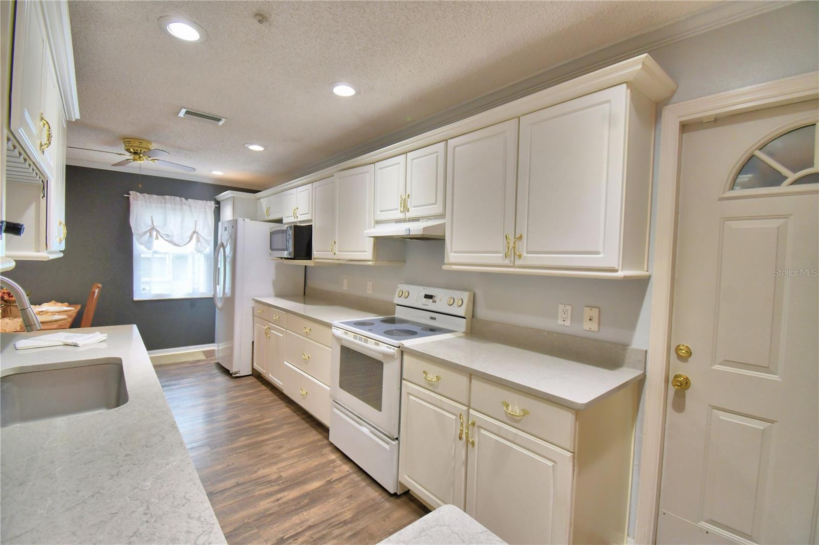 VALLEY HIGH - Residential