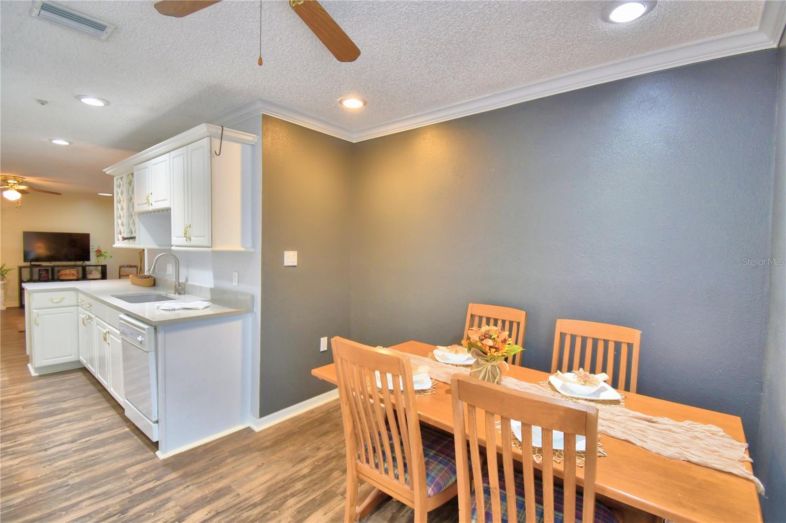 VALLEY HIGH - Residential