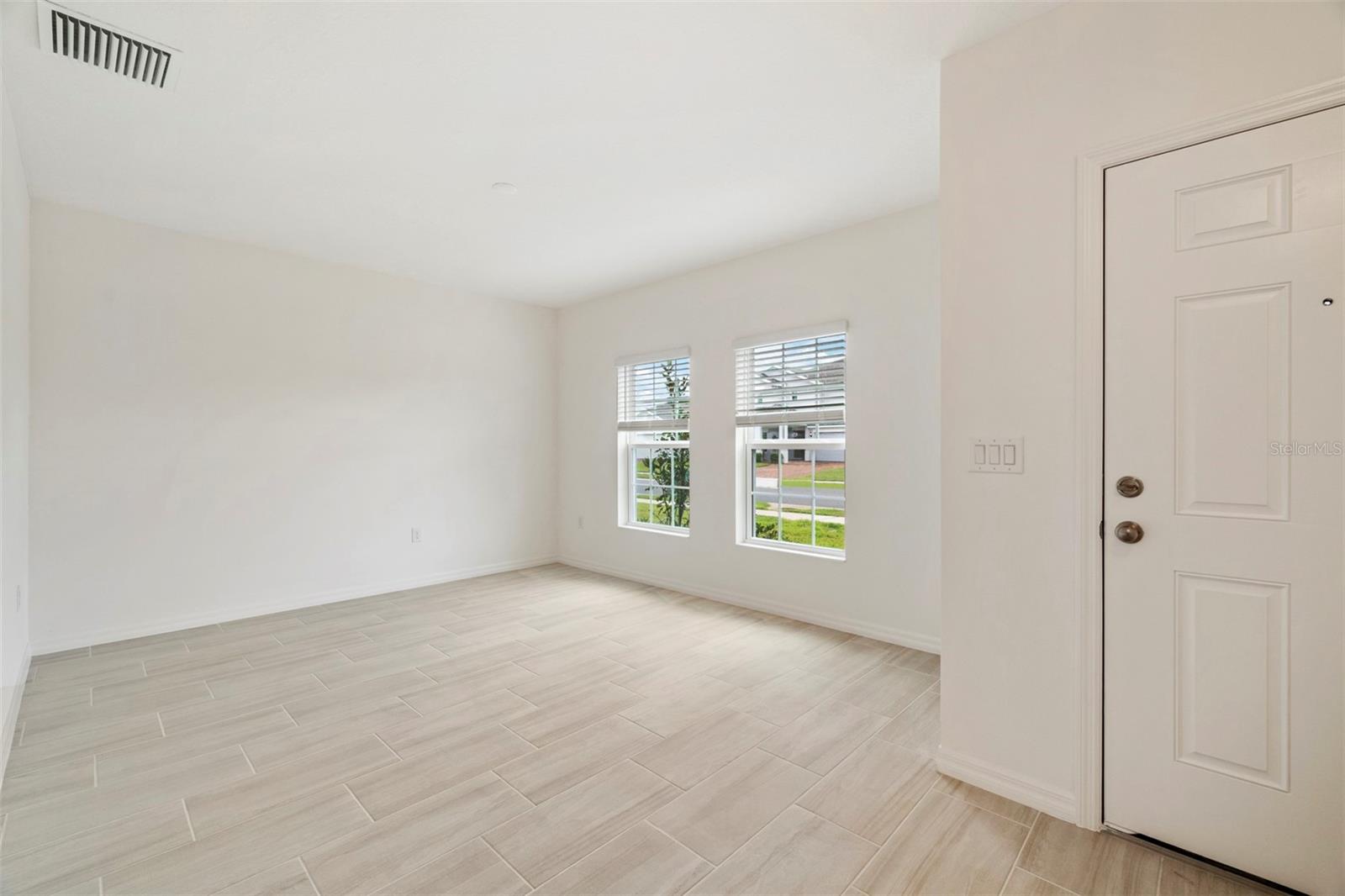 LAKE LINCOLN - Residential