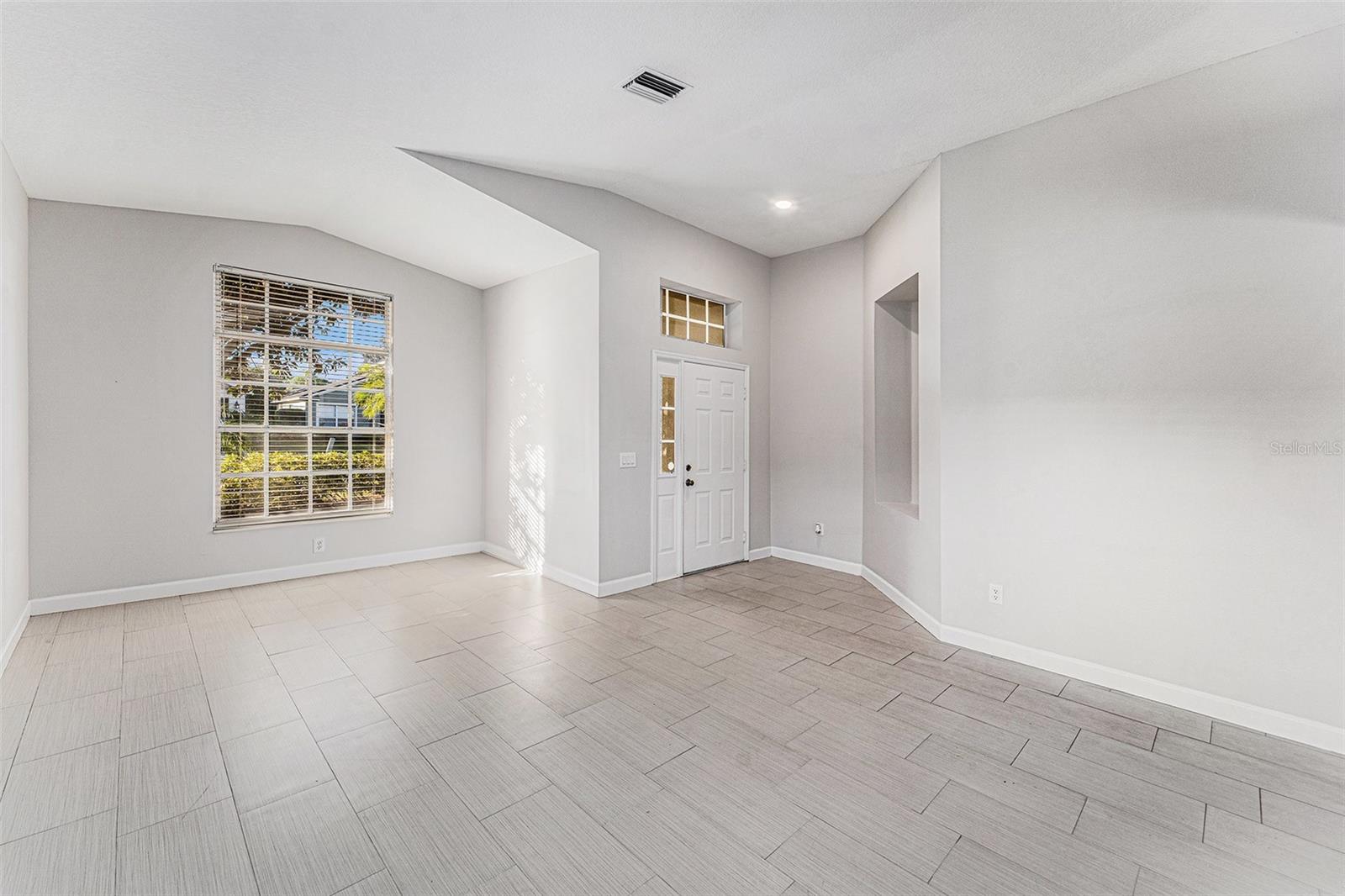 RIVER HILLS COUNTRY CLUB PARCE - Residential