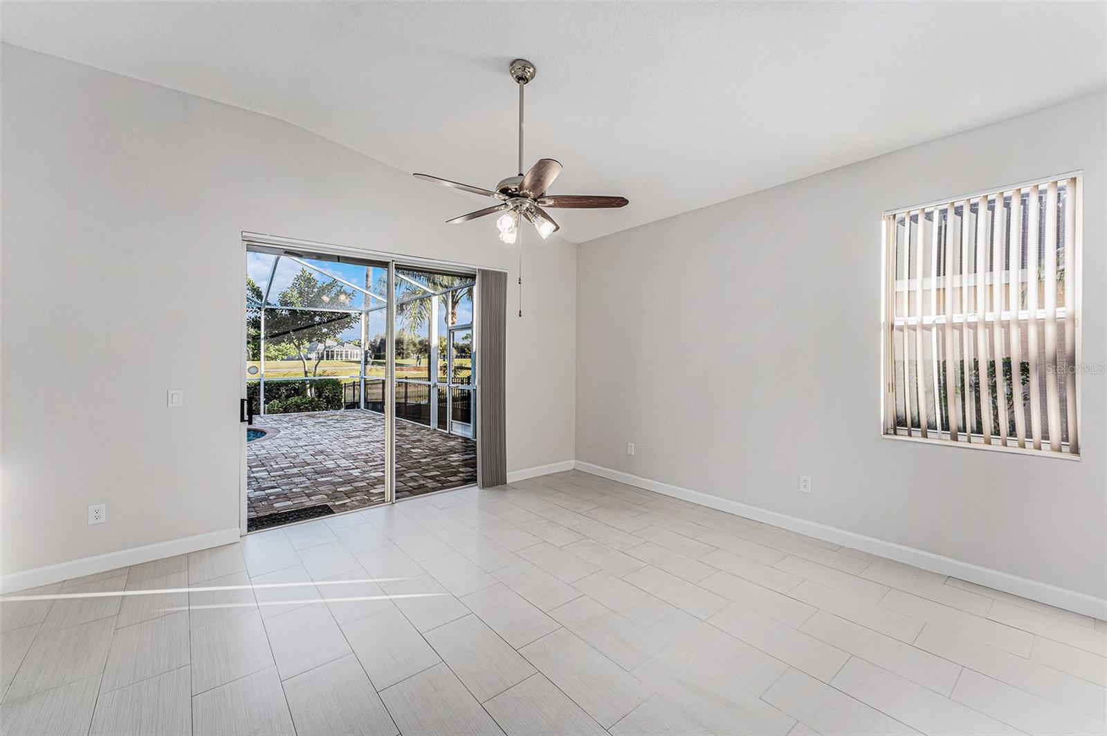 RIVER HILLS COUNTRY CLUB PARCE - Residential