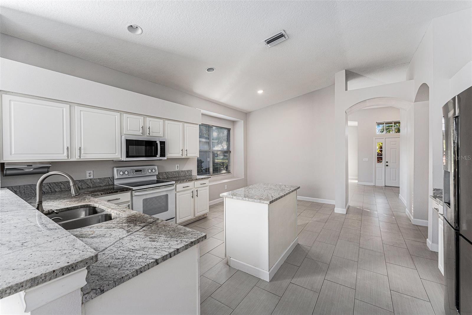 RIVER HILLS COUNTRY CLUB PARCE - Residential