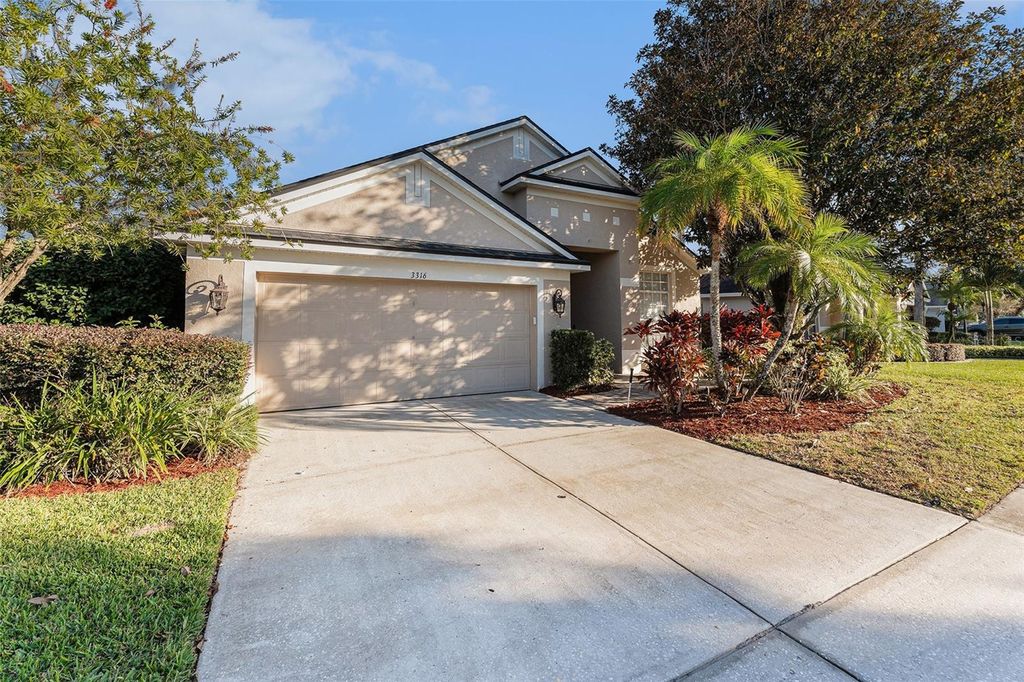 Photo of 3316 Stonebridge Trail, Valrico, FL 33596 (MLS # O6361189)