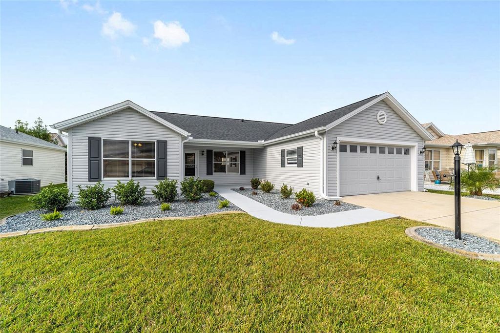 Photo of 1312 Landeros Lane, The Villages, FL 32159 (MLS # G5105372)