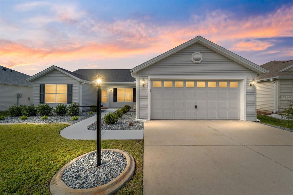 Photo of 1312 Landeros Lane, The Villages, FL 32159 (MLS # G5105372)