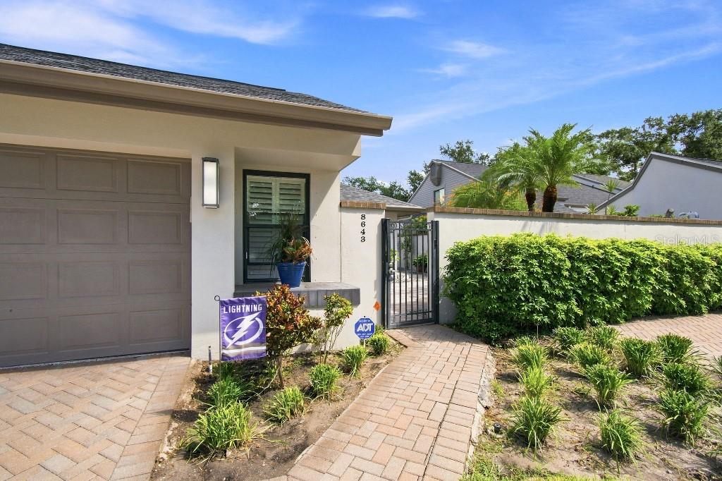 8643 PIPER LANE