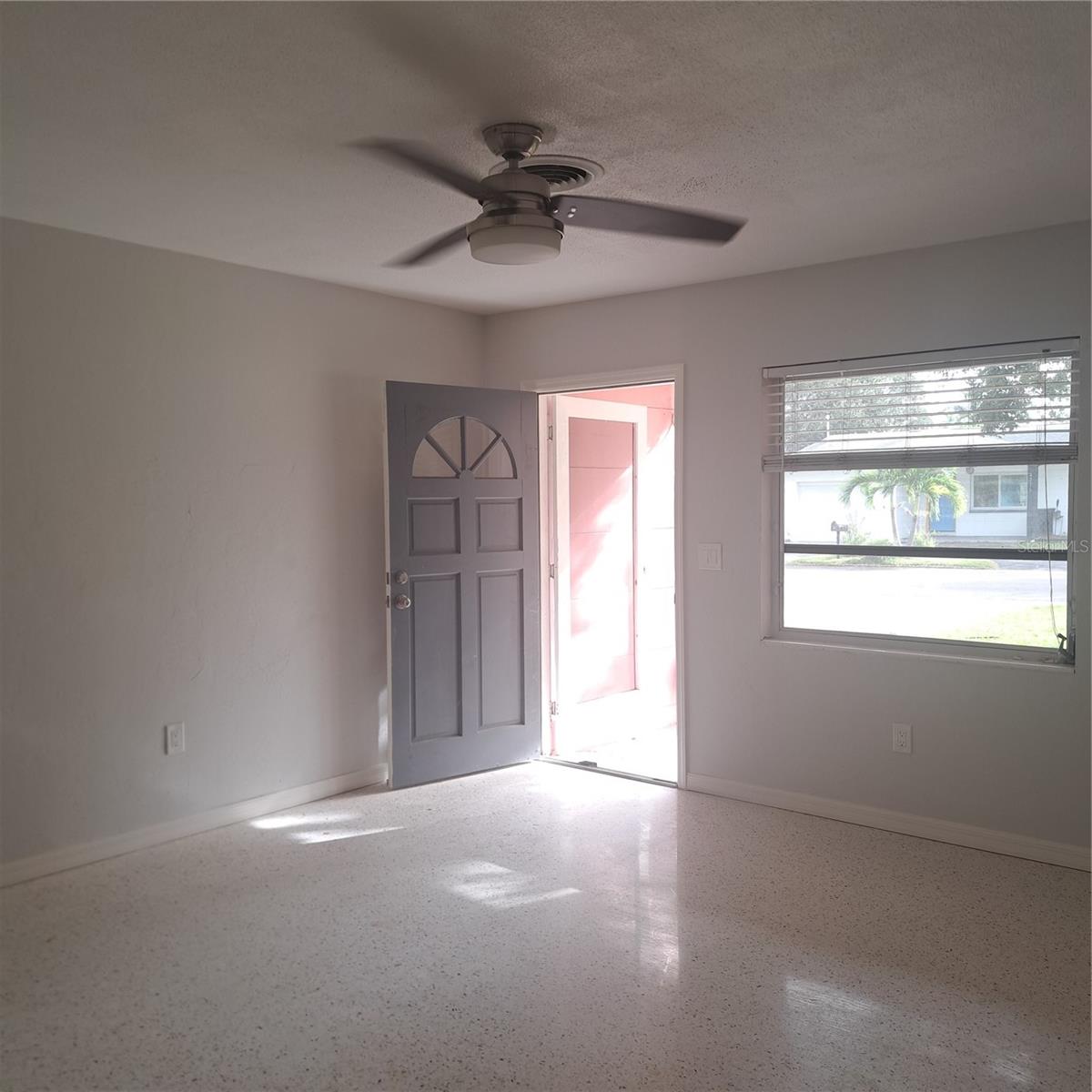 GULFPORT HARBOR 1ST ADD - Residential Lease