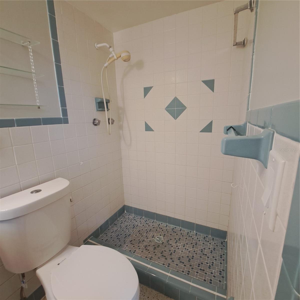 GULFPORT HARBOR 1ST ADD - Residential Lease