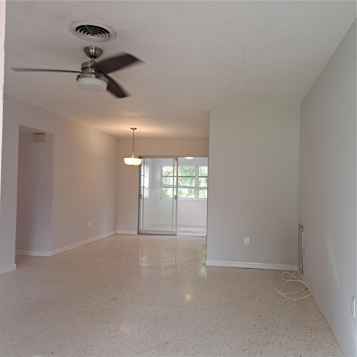 GULFPORT HARBOR 1ST ADD - Residential Lease