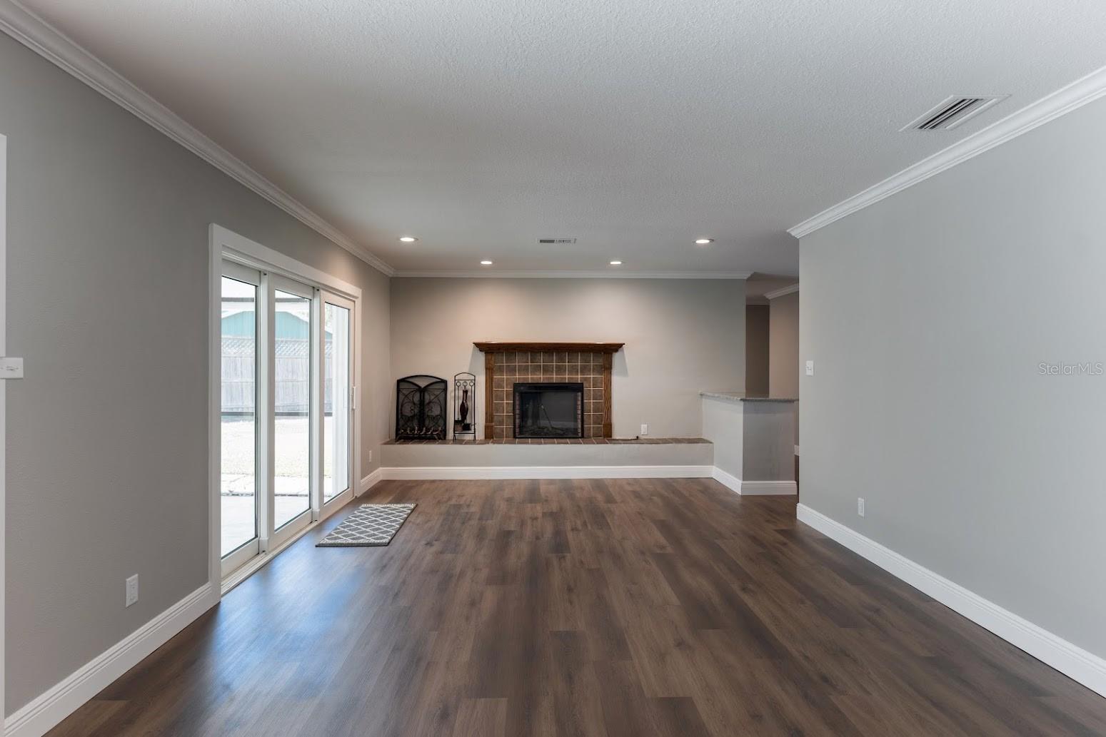 CAMELLIA COURT SUB - Residential