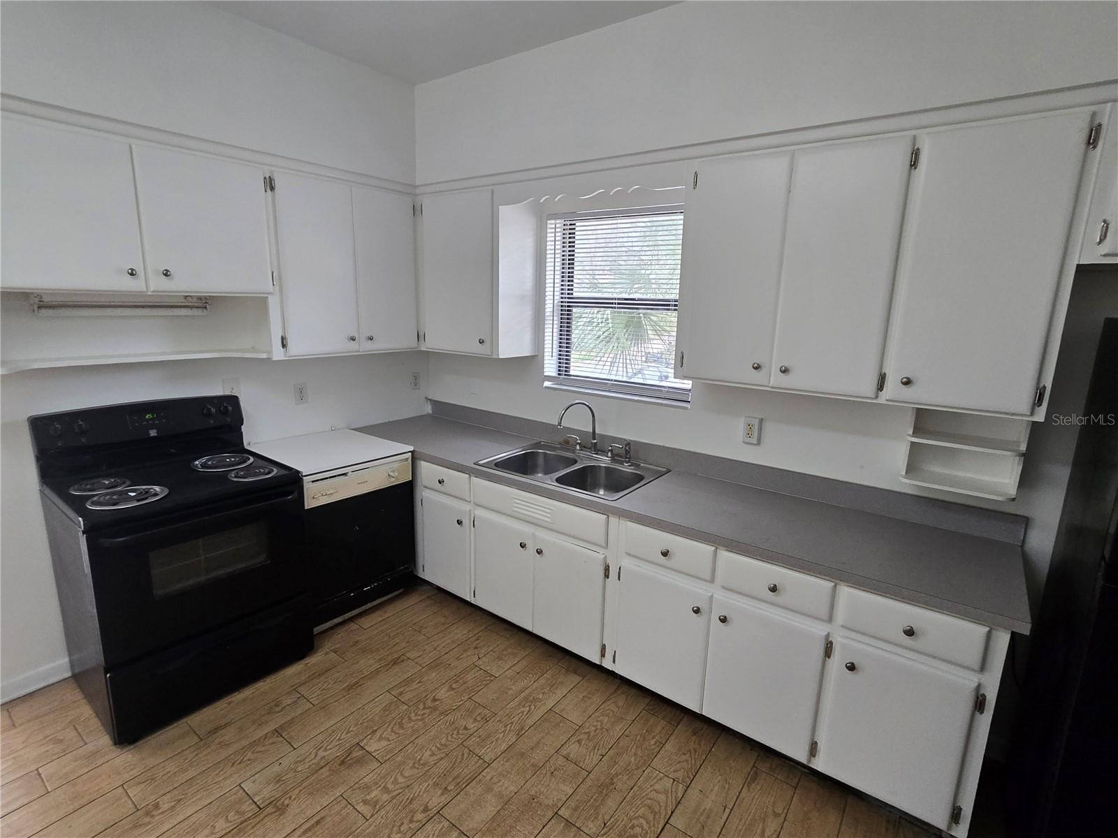 BAYNARD WALTER #1 - Residential Lease