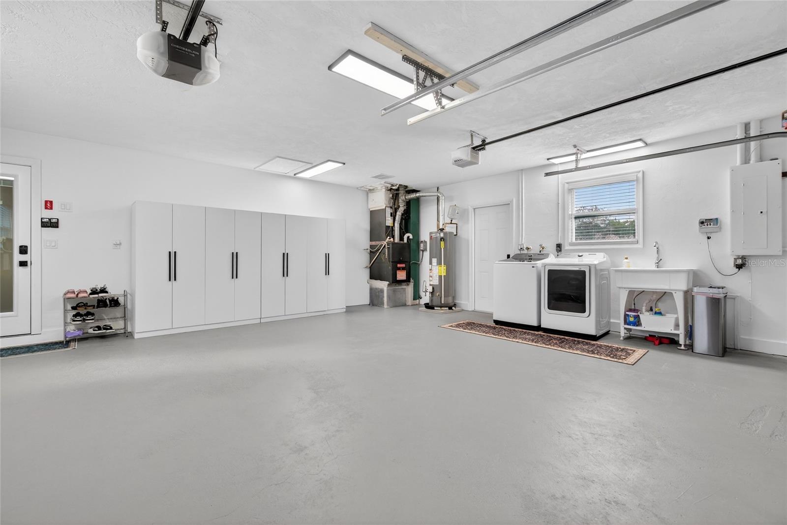 VENETIAN ISLES - Residential