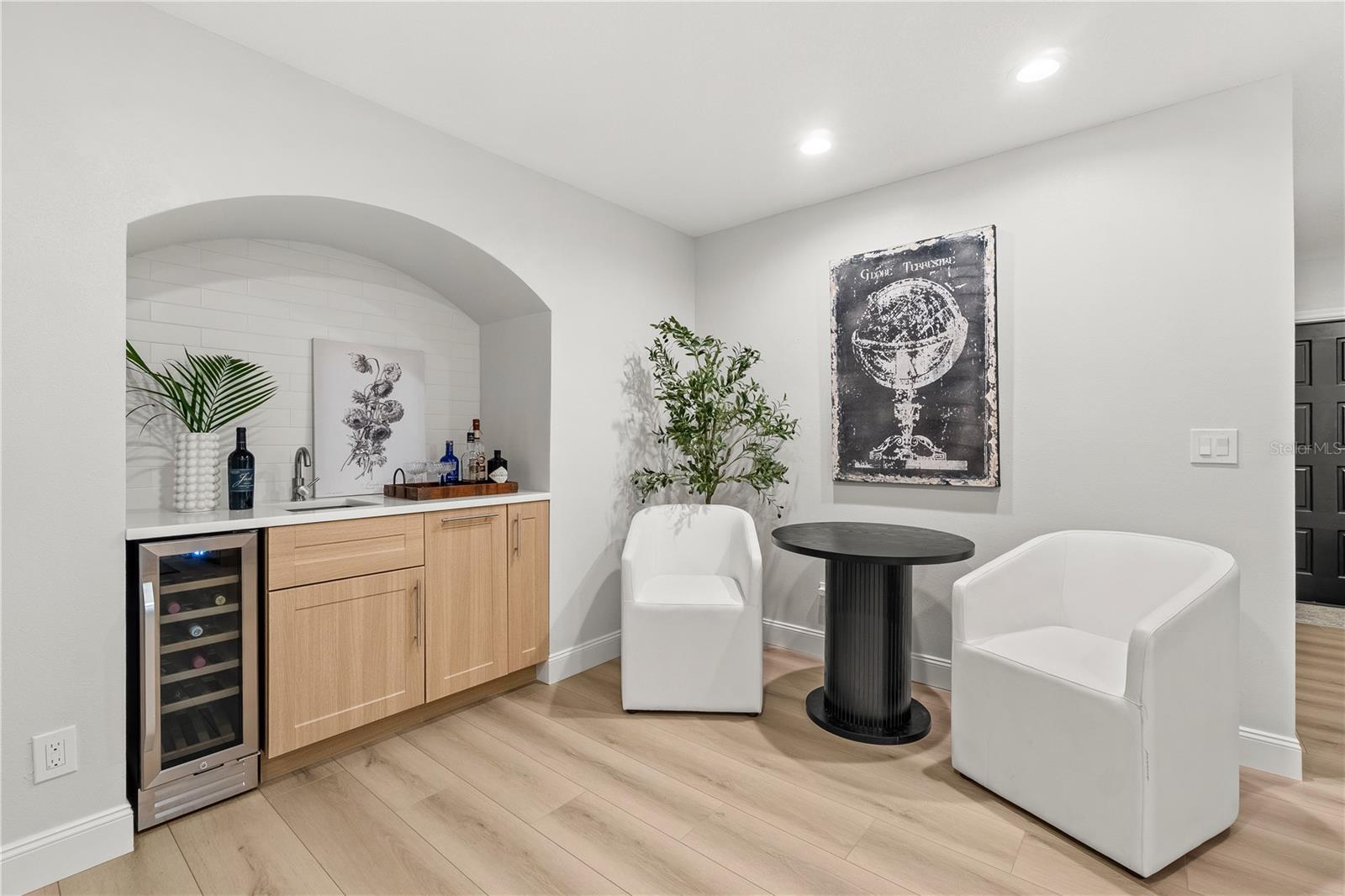 VENETIAN ISLES - Residential