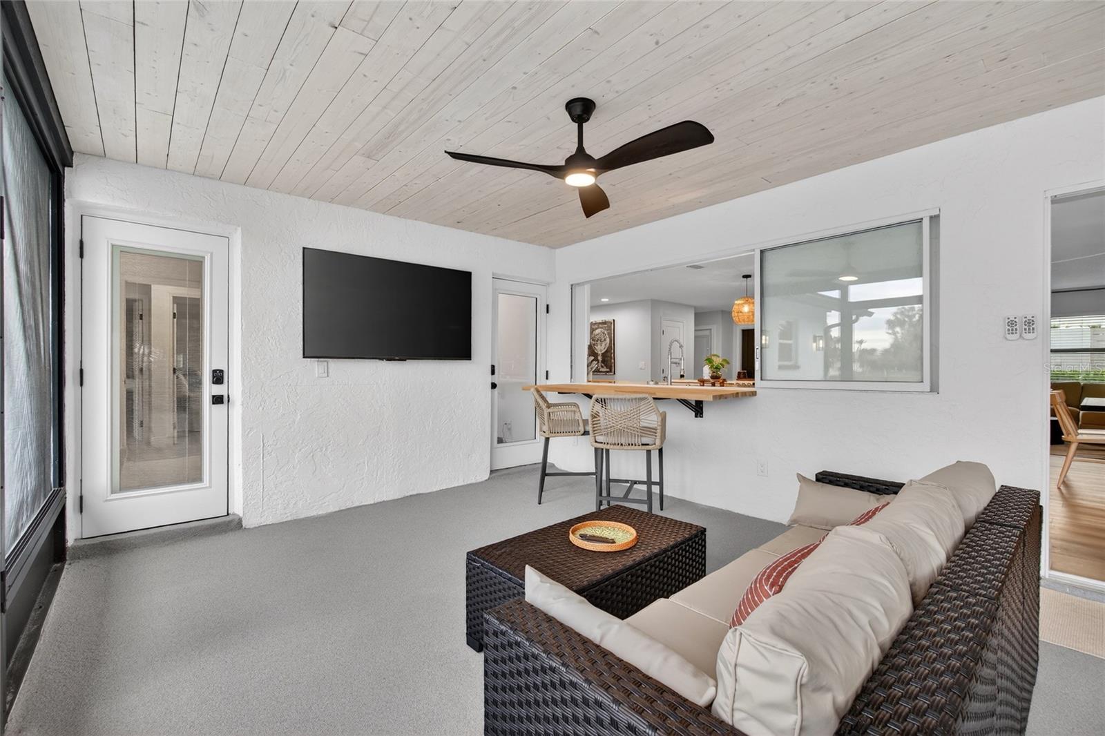 VENETIAN ISLES - Residential