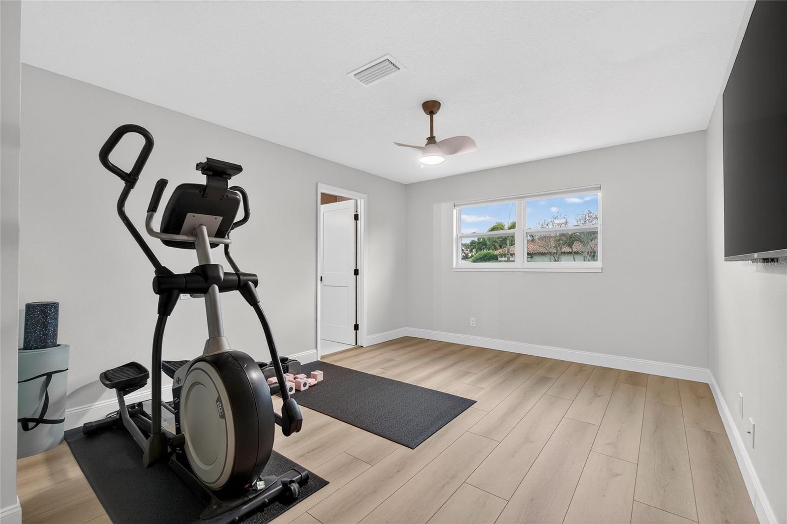 VENETIAN ISLES - Residential