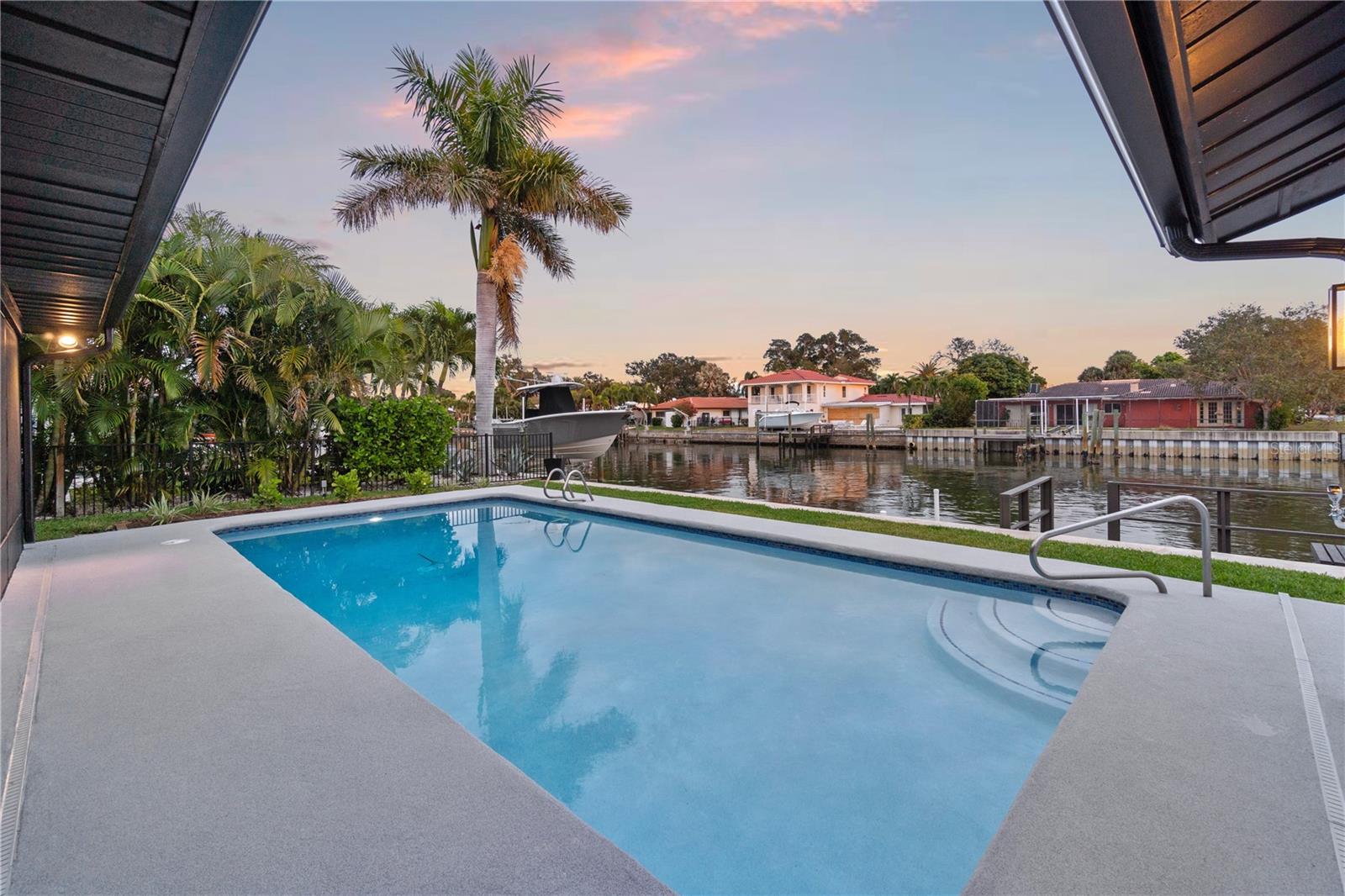 VENETIAN ISLES - Residential