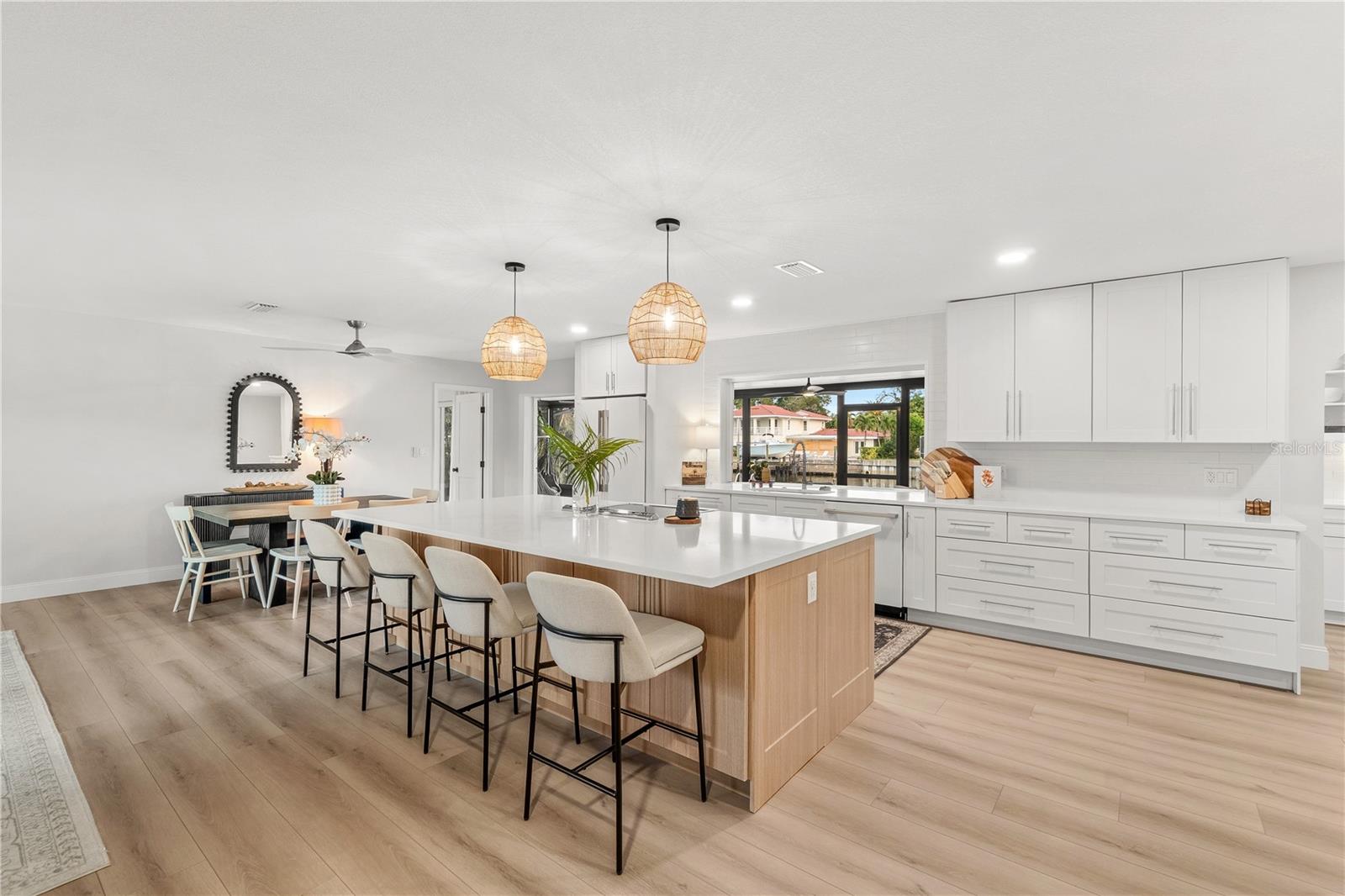 VENETIAN ISLES - Residential