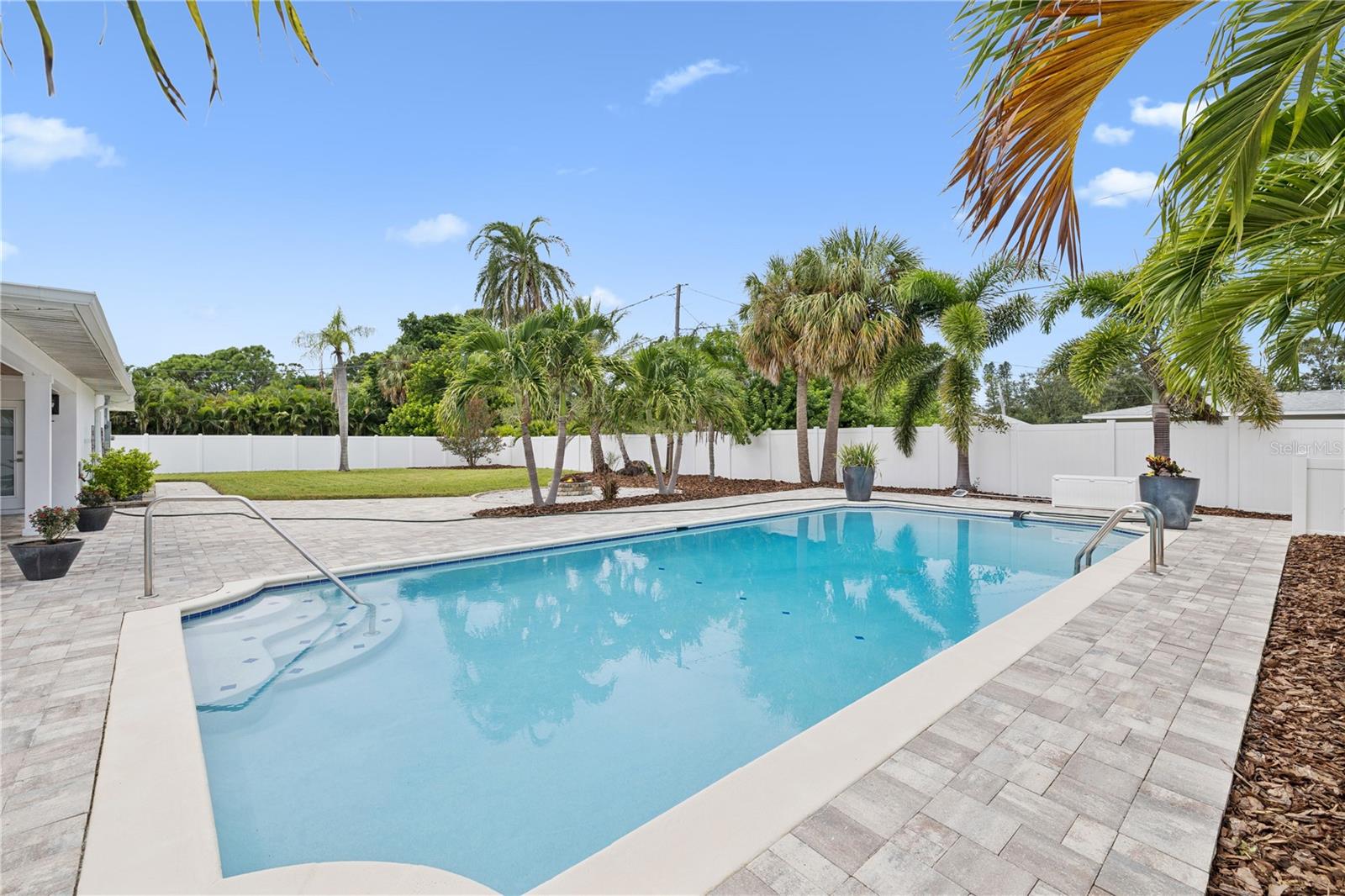 SHORE ACRES OVERLOOK SEC - Residential Lease