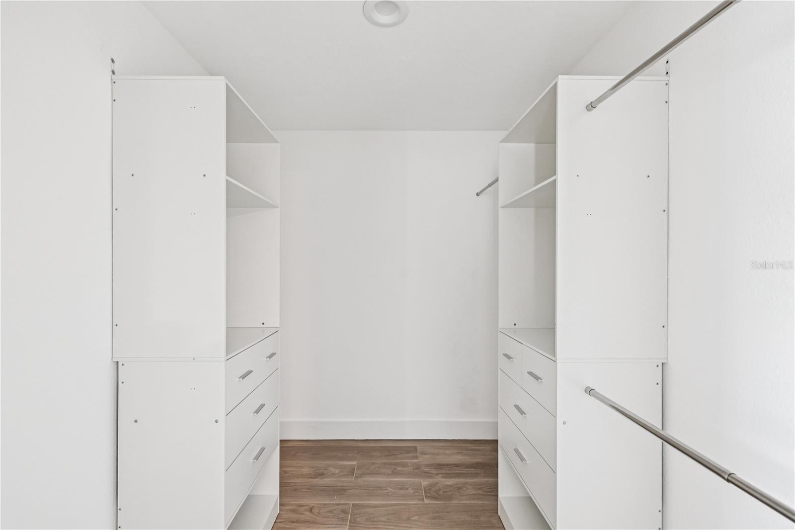 SHORE ACRES OVERLOOK SEC - Residential Lease