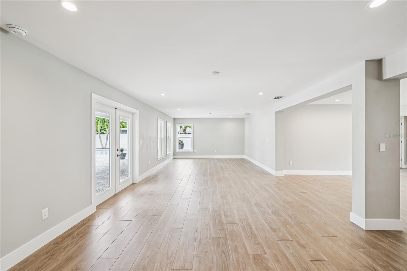 SHORE ACRES OVERLOOK SEC - Residential Lease