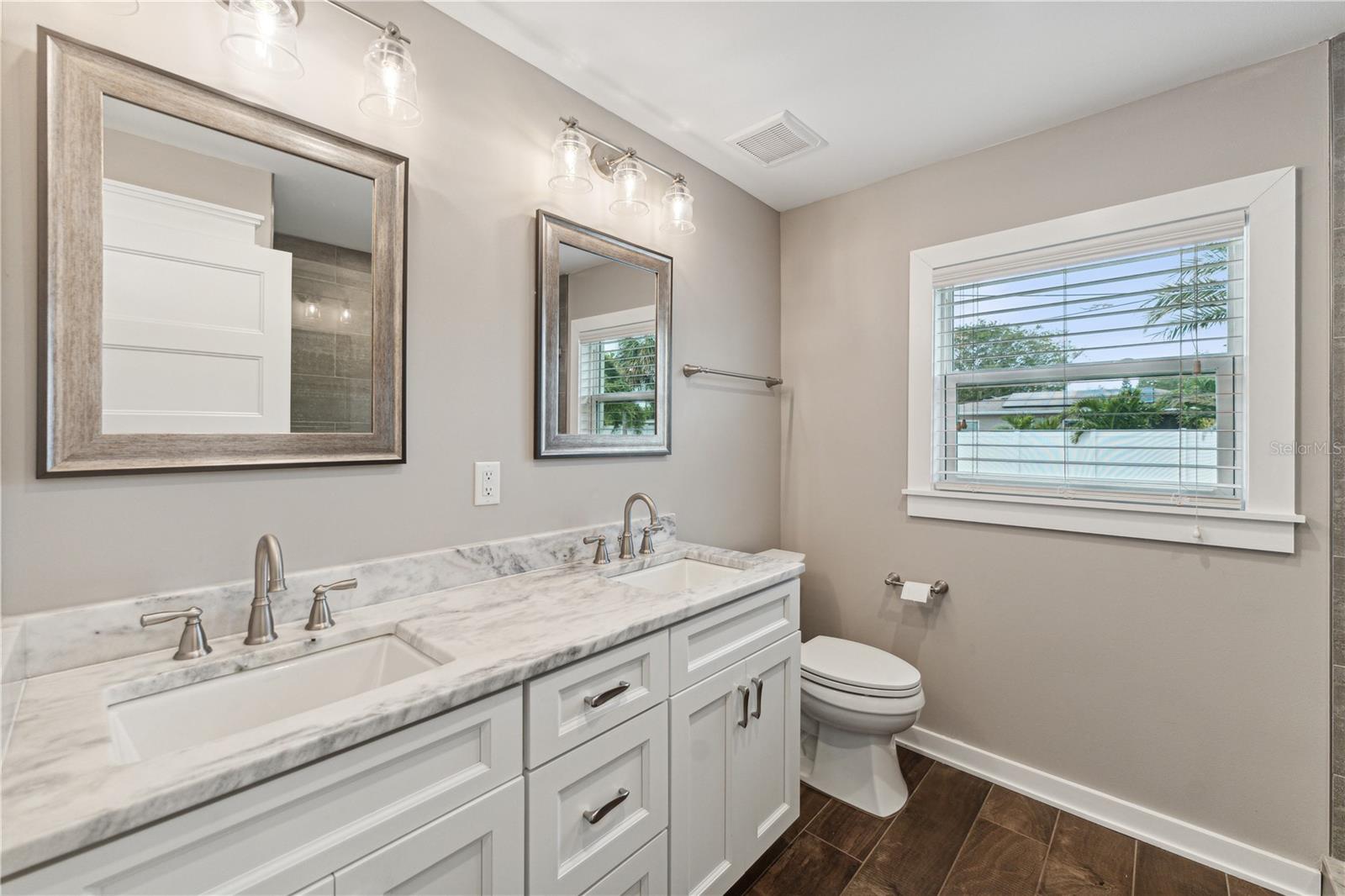 SHORE ACRES OVERLOOK SEC - Residential Lease