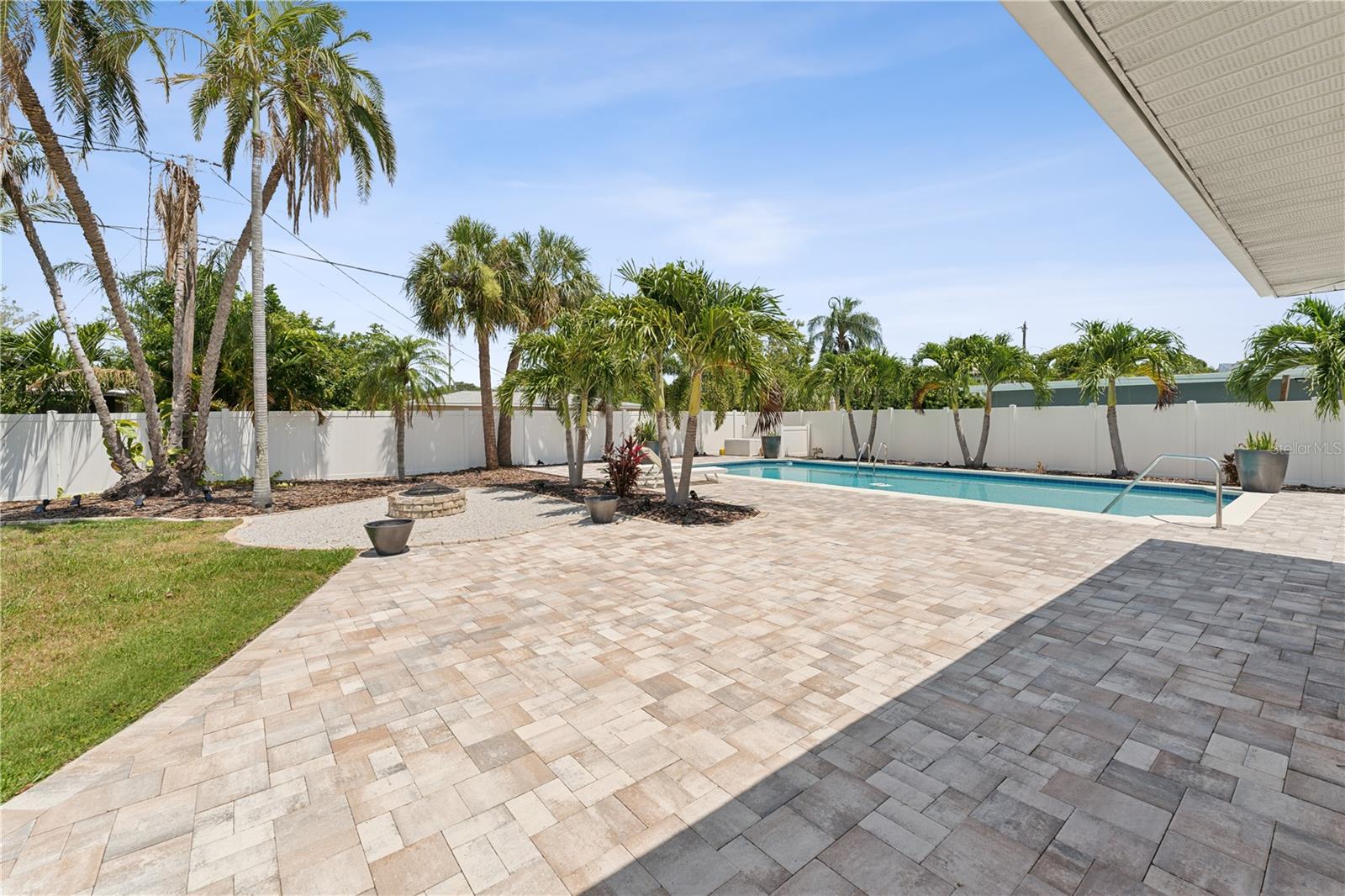 SHORE ACRES OVERLOOK SEC - Residential Lease