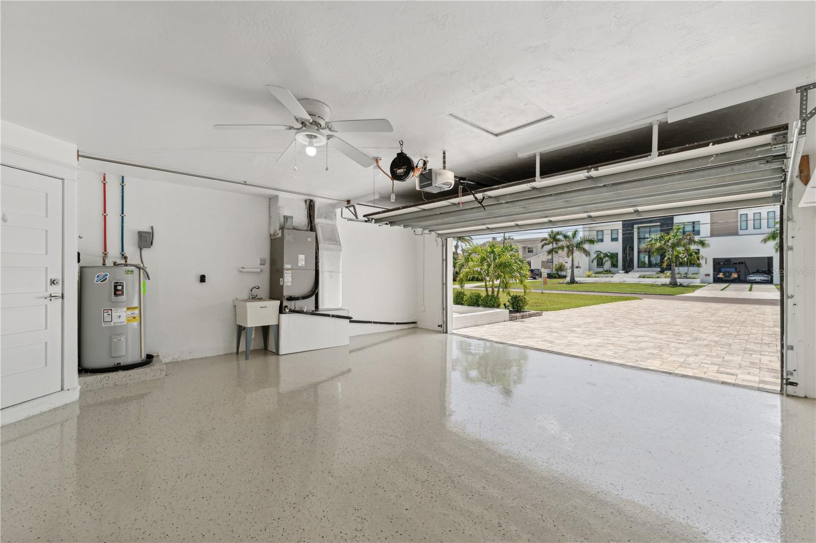 SHORE ACRES OVERLOOK SEC - Residential Lease