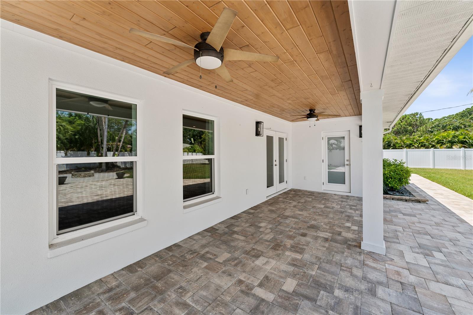 SHORE ACRES OVERLOOK SEC - Residential Lease