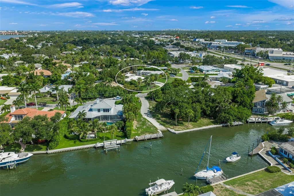 Photo of 7616 Cove Terrace, Sarasota, FL 34231 (MLS # A4699941)
