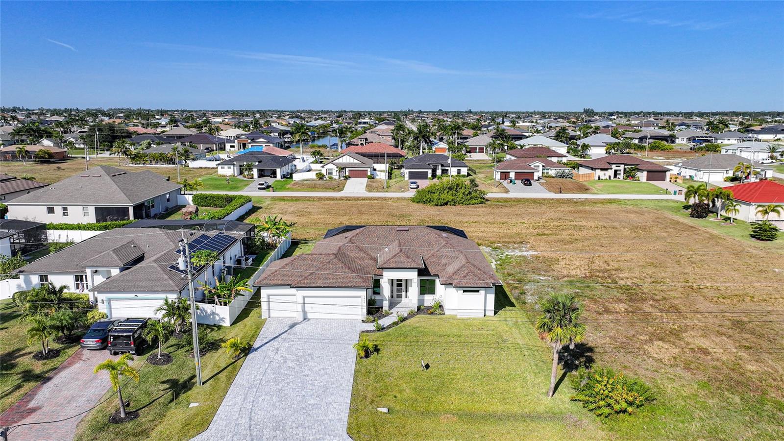 CAPE CORAL - Residential