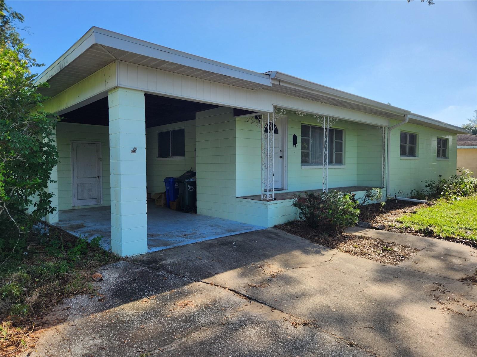 725 LOUISE DRIVE