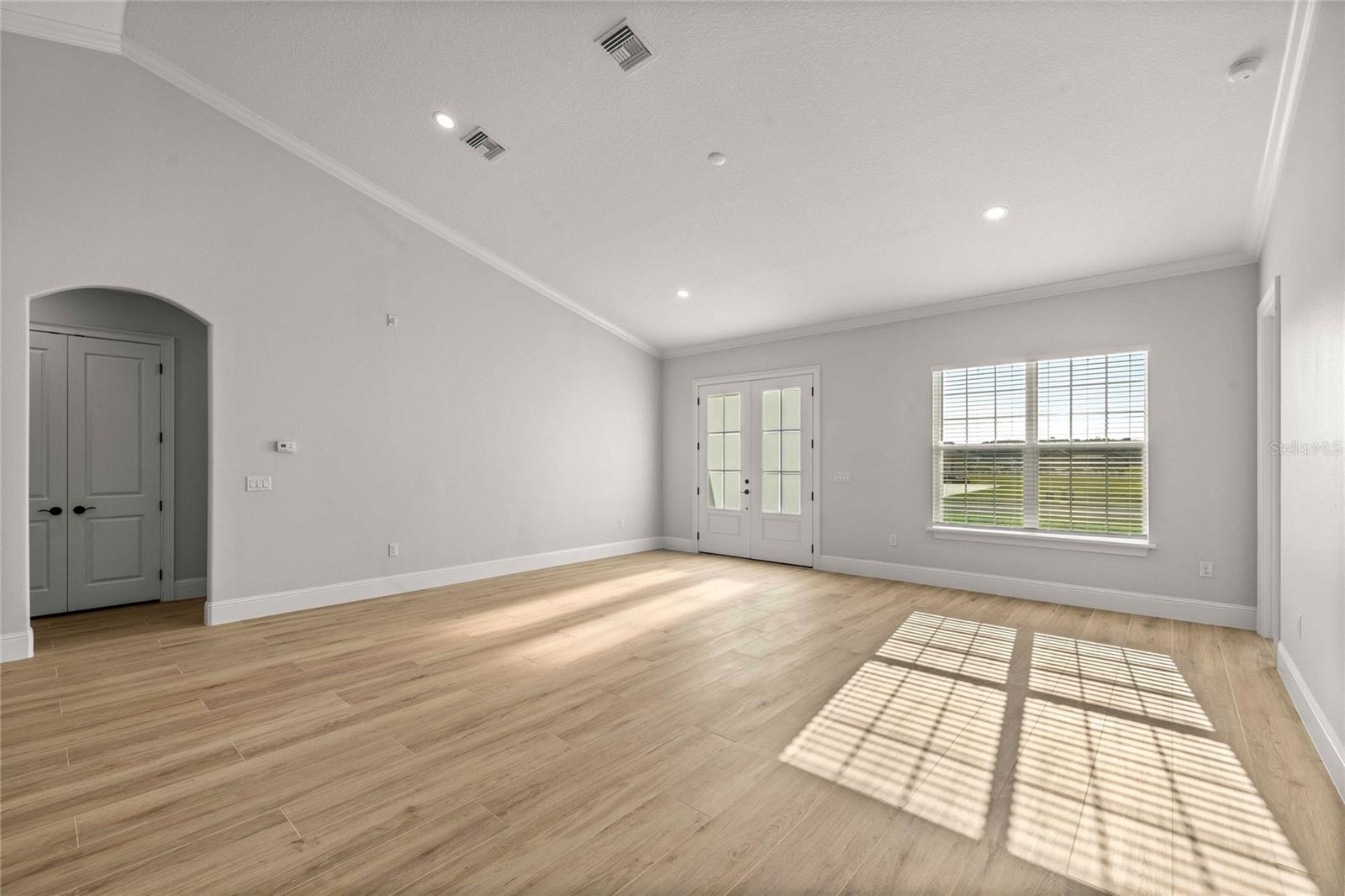 IRISH ACRES ADD - Residential