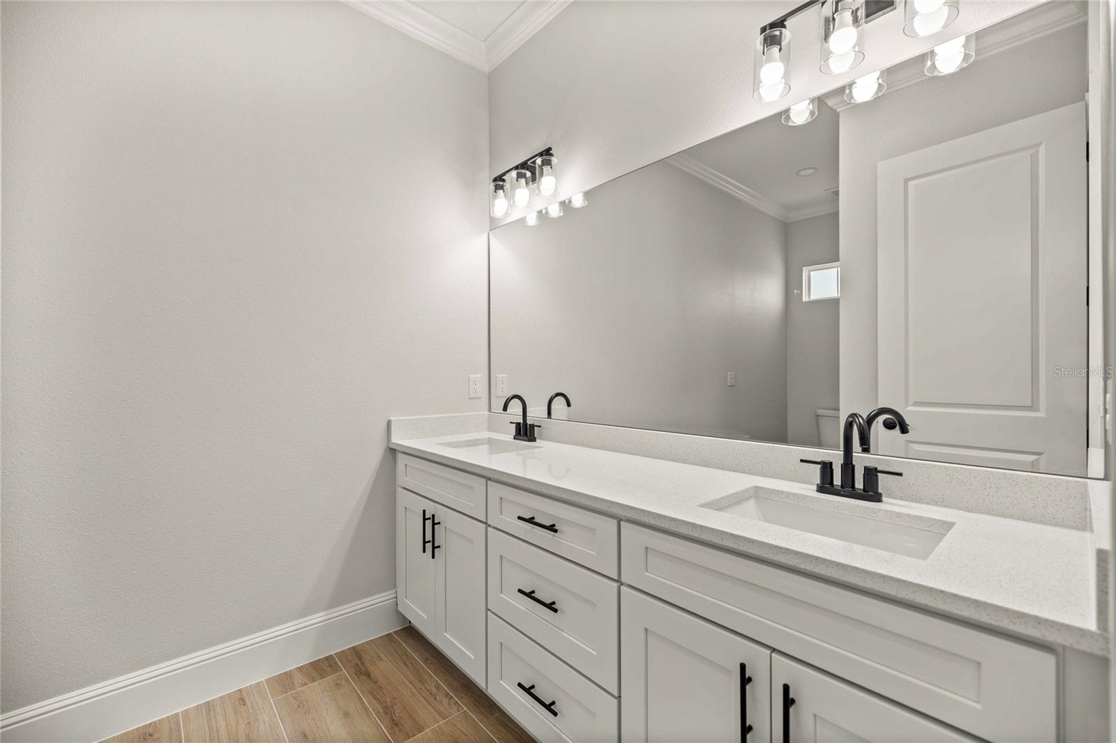 IRISH ACRES ADD - Residential