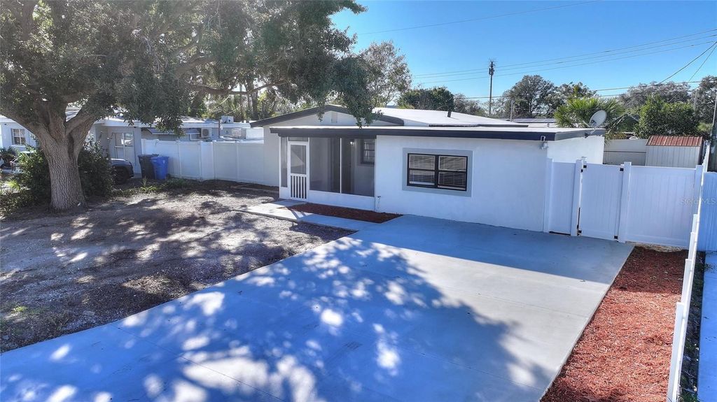 Photo of 4712 Murray Hill Drive, Tampa, FL 33615 (MLS # TB8466803)