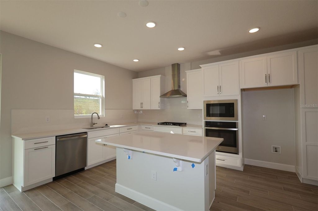 Photo of 720 Pointe Emerson Boulevard, Apopka, FL 32703 (MLS # O6330394)