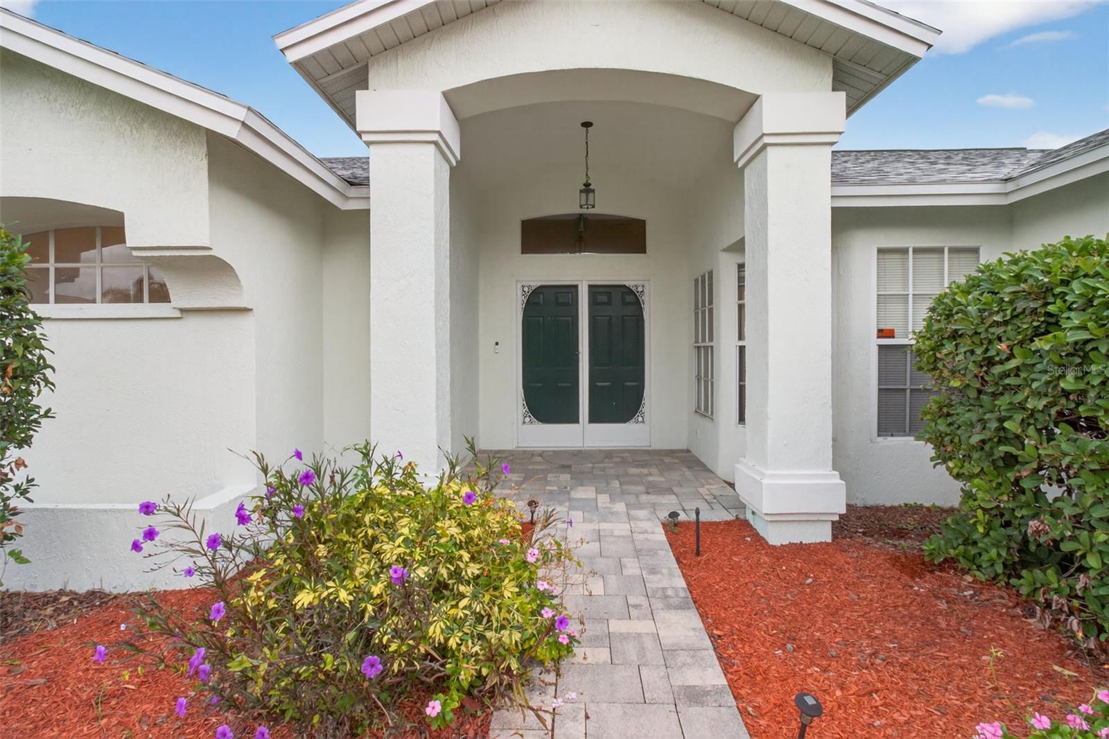 THE ESTATES - Residential Lease