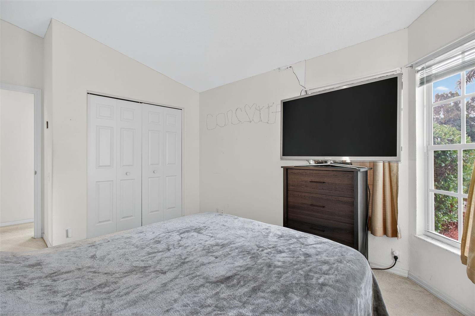 THE ESTATES - Residential Lease