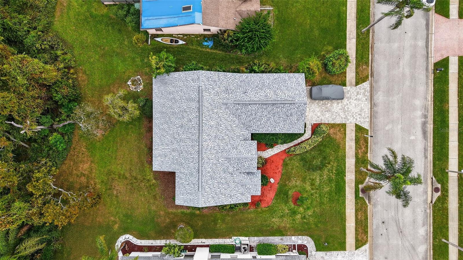 THE ESTATES - Residential Lease