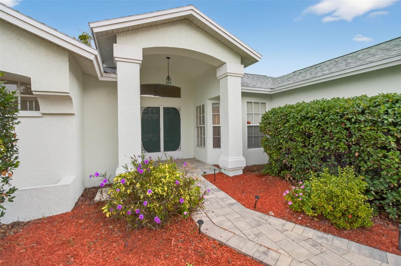 THE ESTATES - Residential Lease