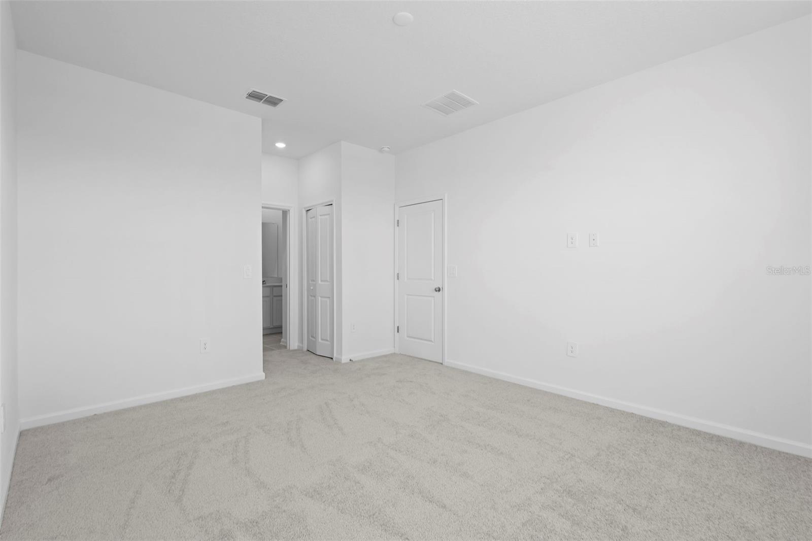 LAKE HAMILTON 50'S - Residential Lease