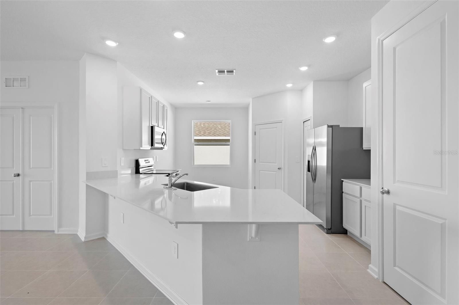 LAKE HAMILTON 50'S - Residential Lease